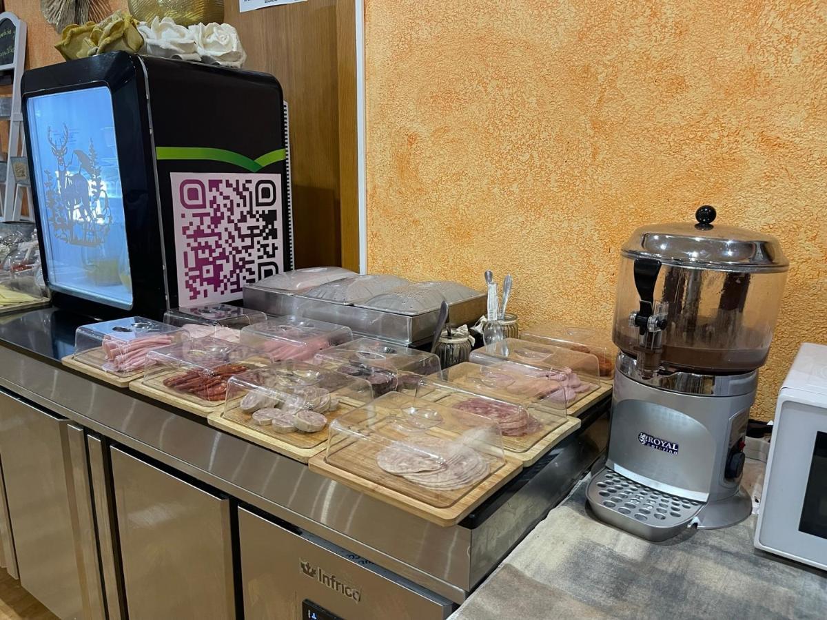埃斯特里-德阿内乌 阿内乌山谷旅馆酒店 外观 照片
