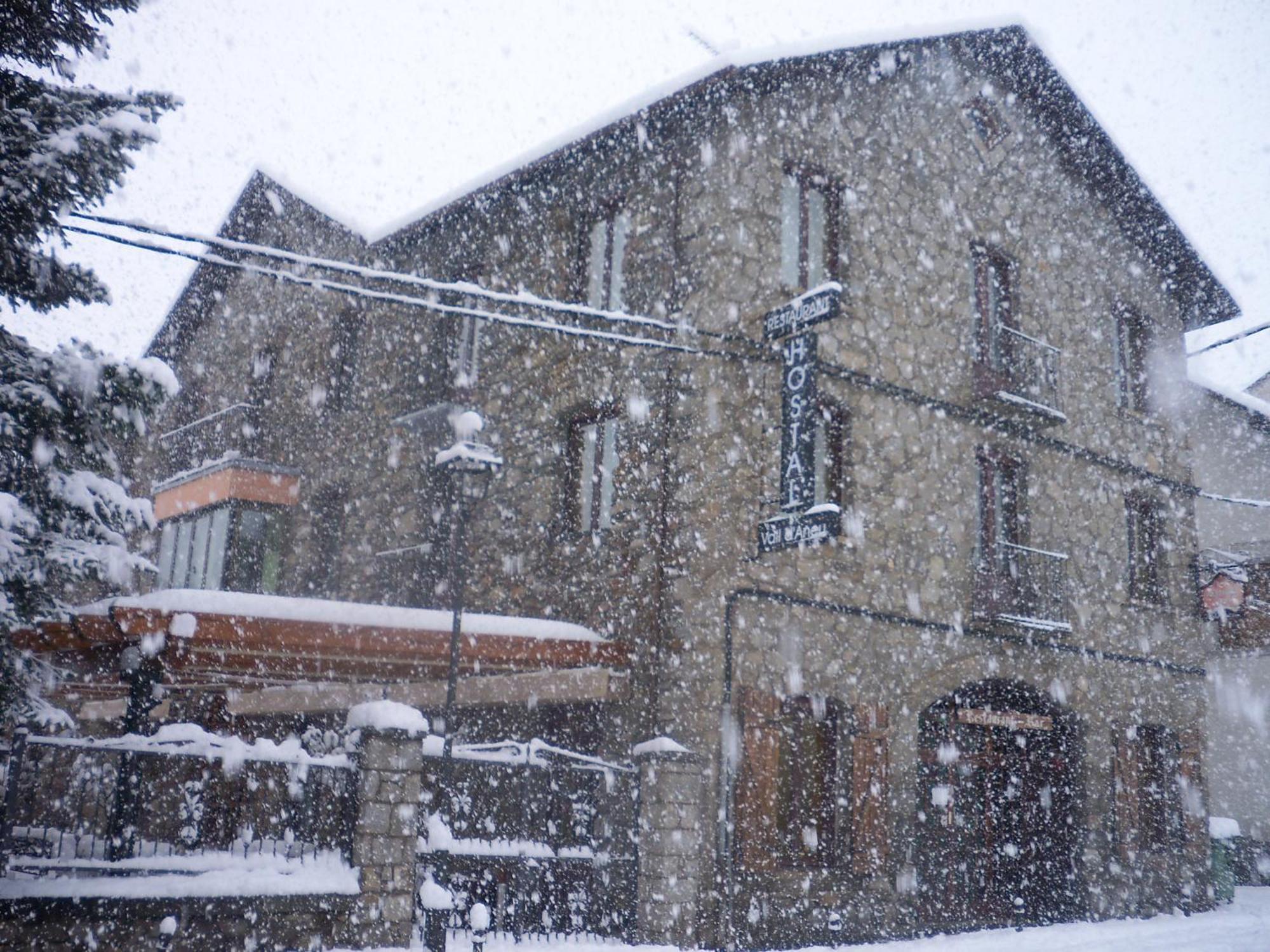 埃斯特里-德阿内乌 阿内乌山谷旅馆酒店 外观 照片