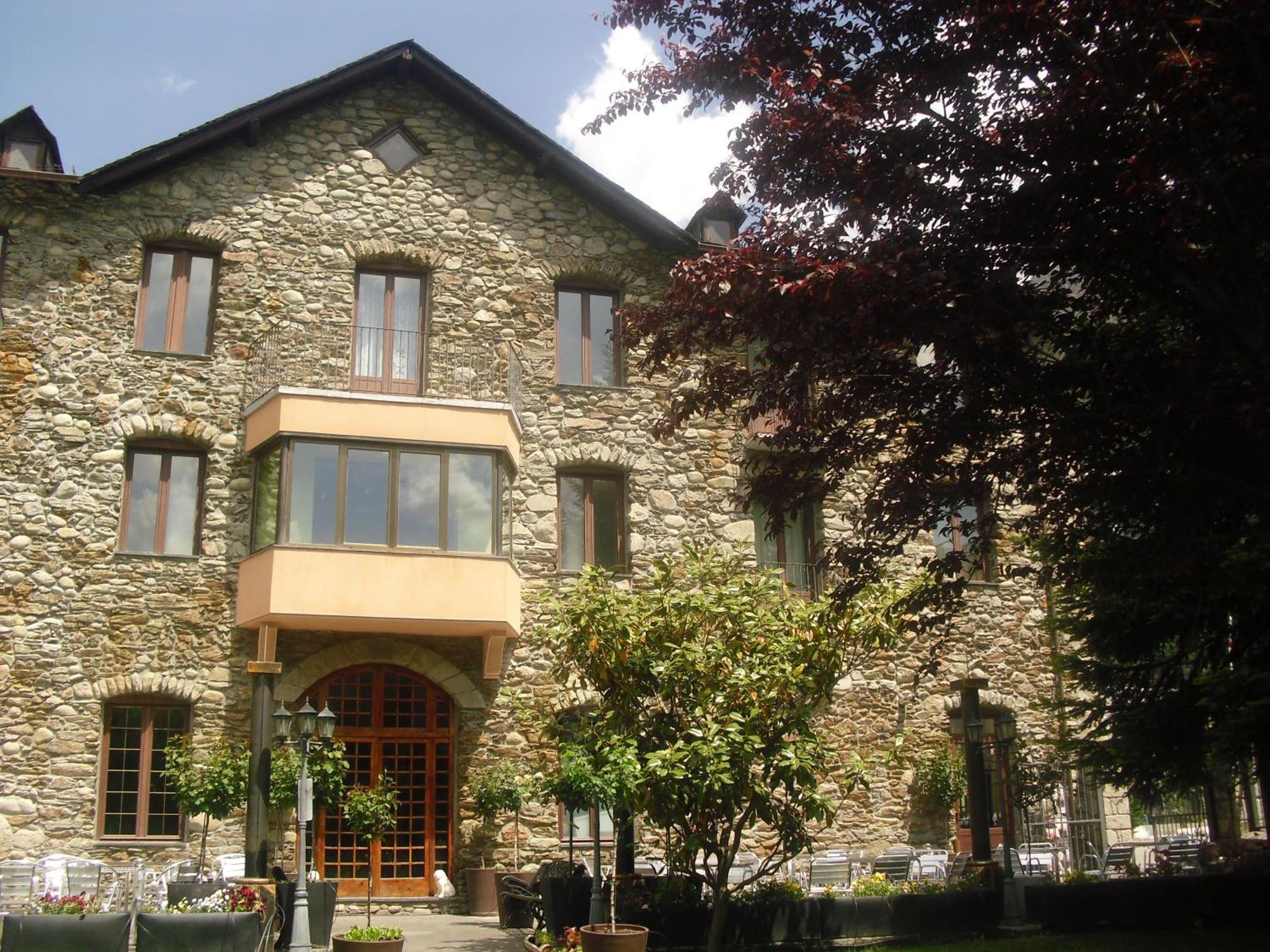 埃斯特里-德阿内乌 阿内乌山谷旅馆酒店 外观 照片
