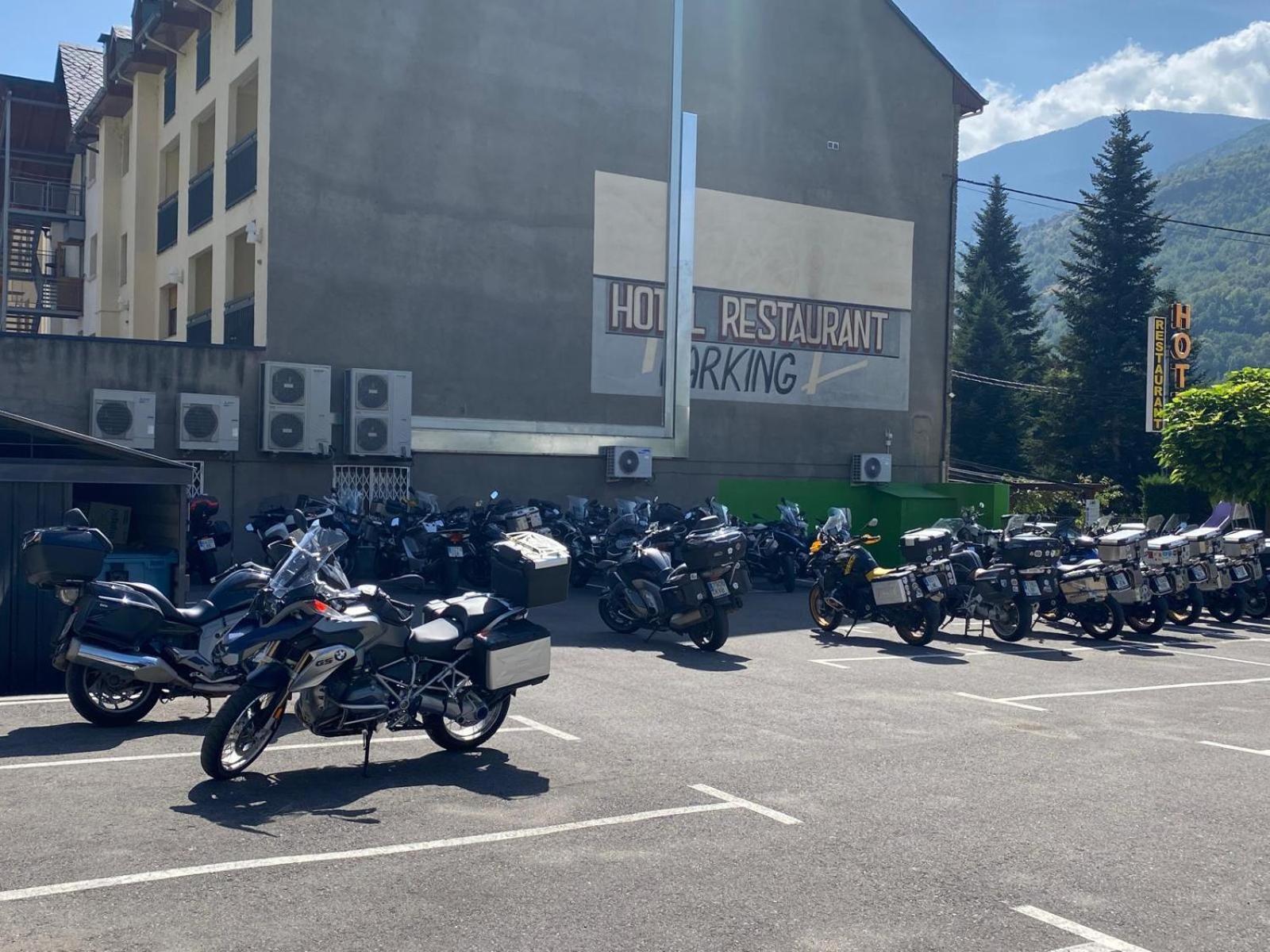 埃斯特里-德阿内乌 阿内乌山谷旅馆酒店 外观 照片