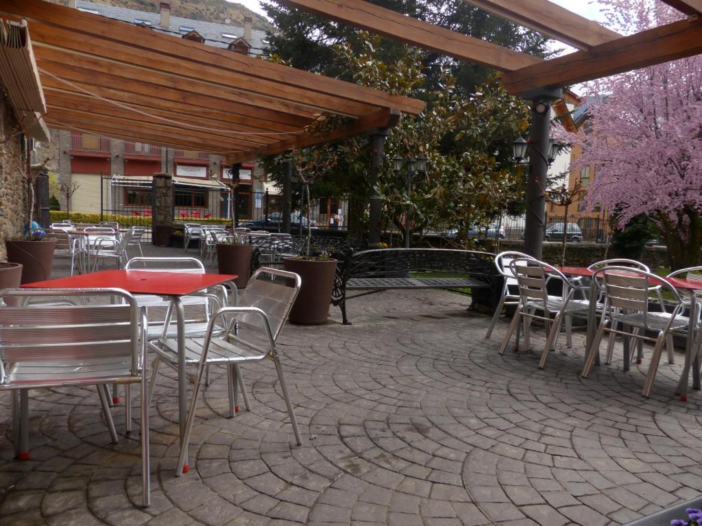 埃斯特里-德阿内乌 阿内乌山谷旅馆酒店 外观 照片